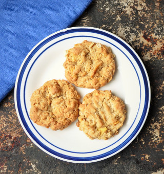 Photo of oatmeal cornflake cookies